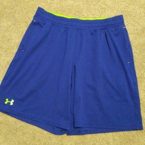 Men's under armour shorts size XL